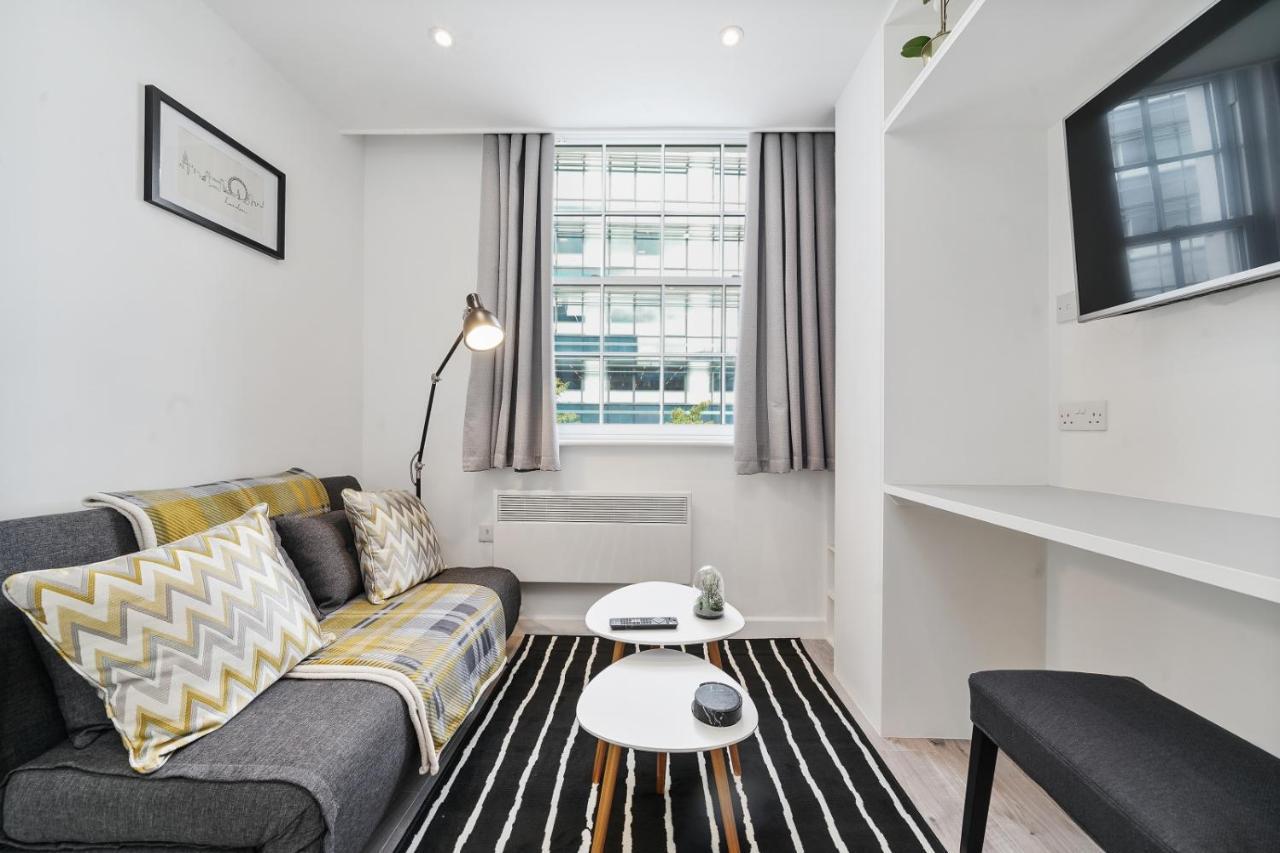 Cosy In The Heart Of The Apartament Londra